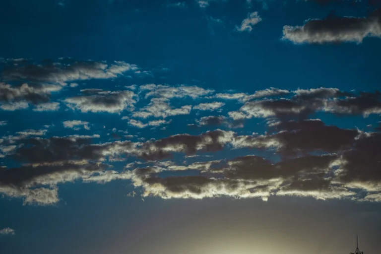 pexels-lucaspezeta-4978423