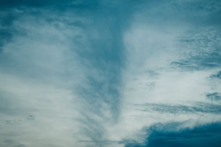 pexels-lucaspezeta-6535173